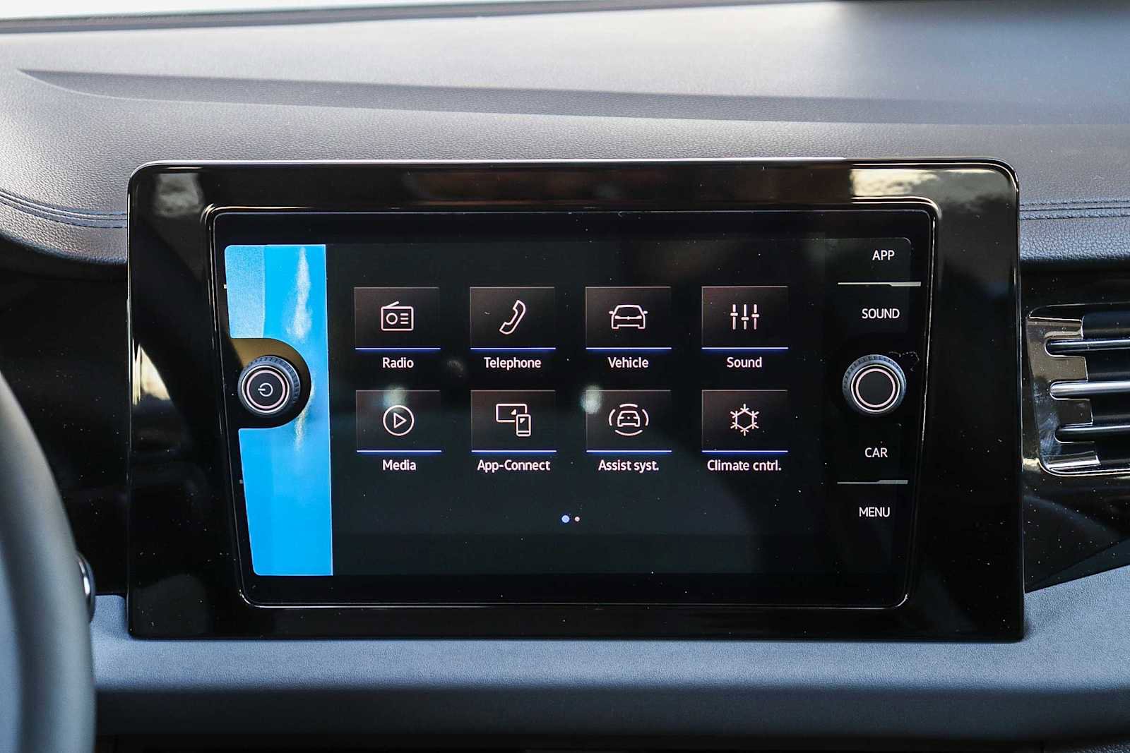 New 2026 Volkswagen Jetta SE image 17