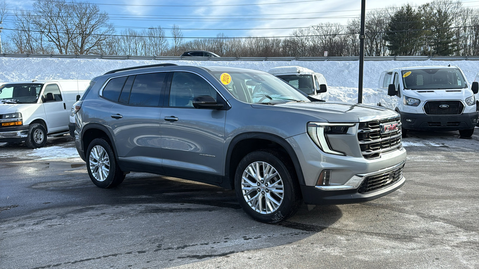 Certified 2024 GMC Acadia Elevation w/ LPO, Cargo Package AWD/4WD image 2
