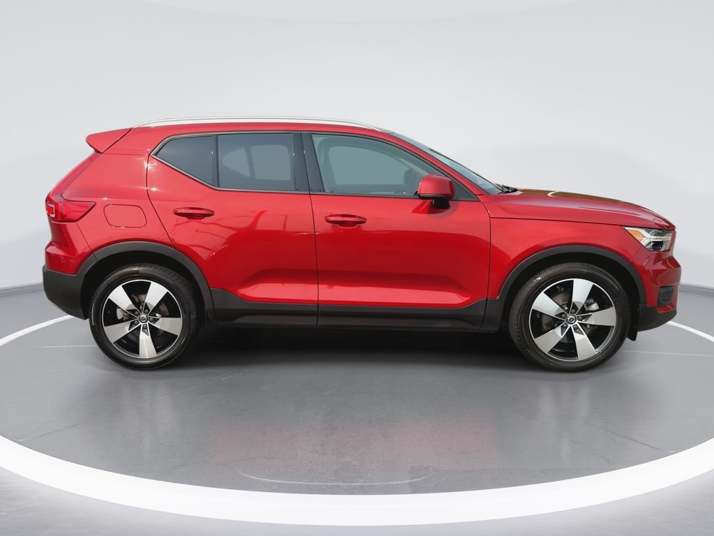 Used 2021 Volvo XC40 T5 Momentum AWD/4WD image 9