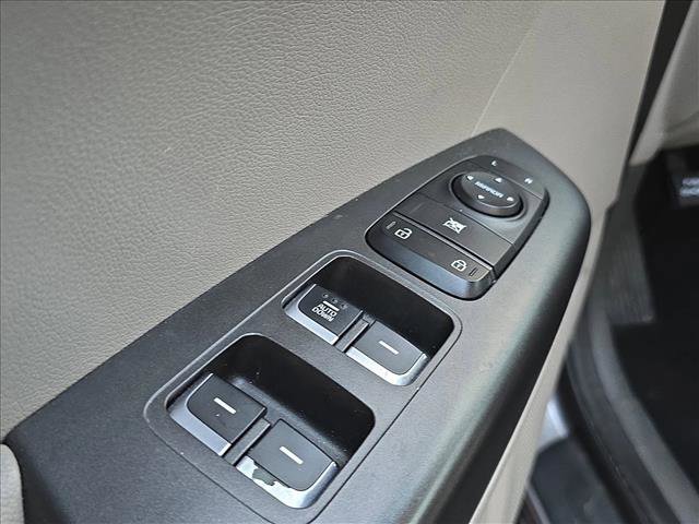 Used 2017 Kia Sportage LX w/ LX Popular Package image 6