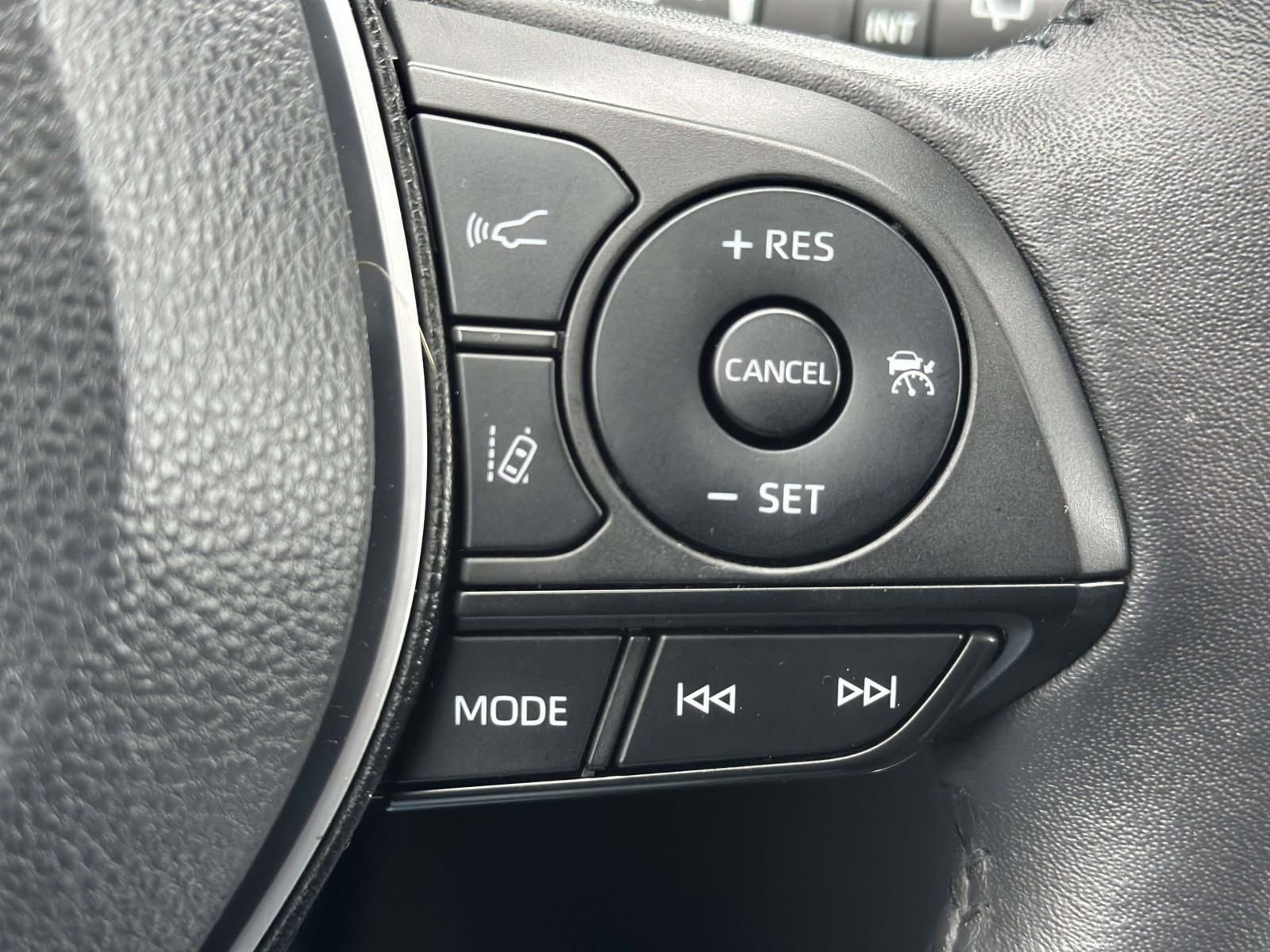 Used 2023 Toyota RAV4 XLE w/ Convenience Package image 15