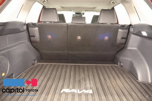 Used 2022 Toyota RAV4 Limited AWD/4WD image 26