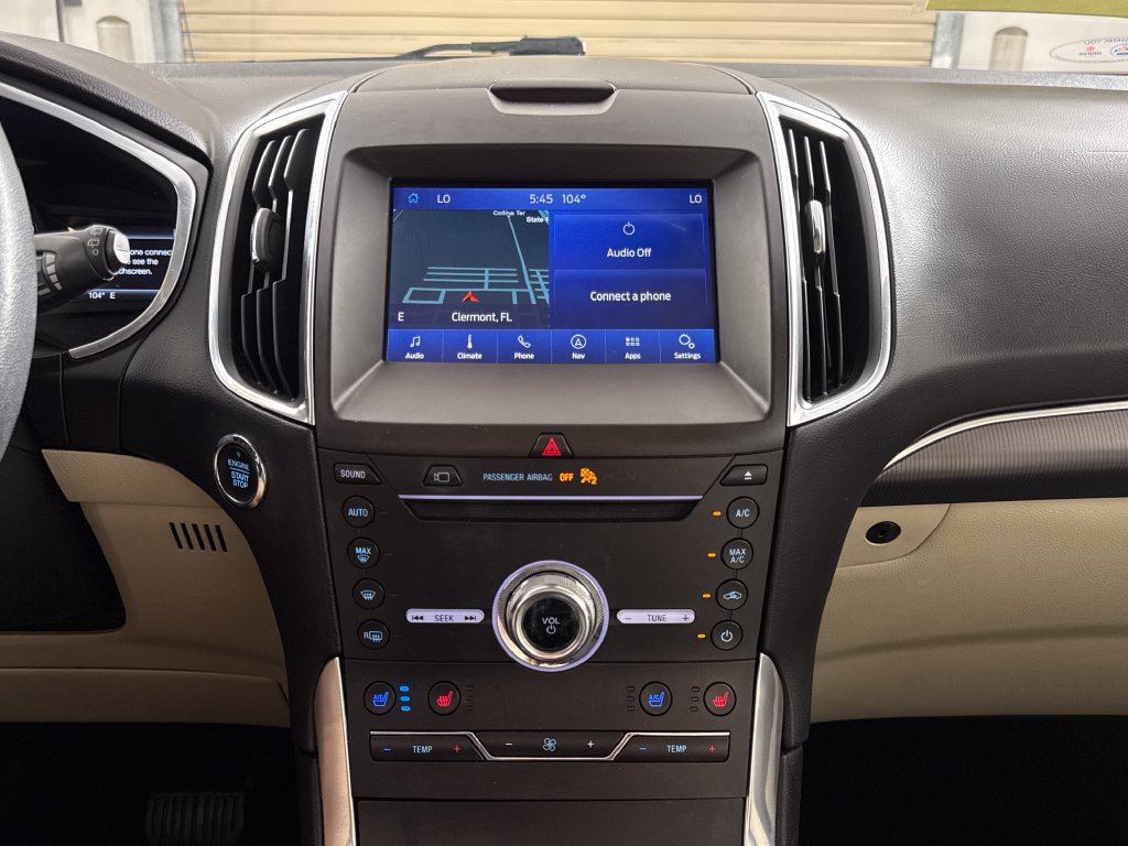 Used 2019 Ford Edge Titanium w/ Equipment Group 301A AWD/4WD image 20