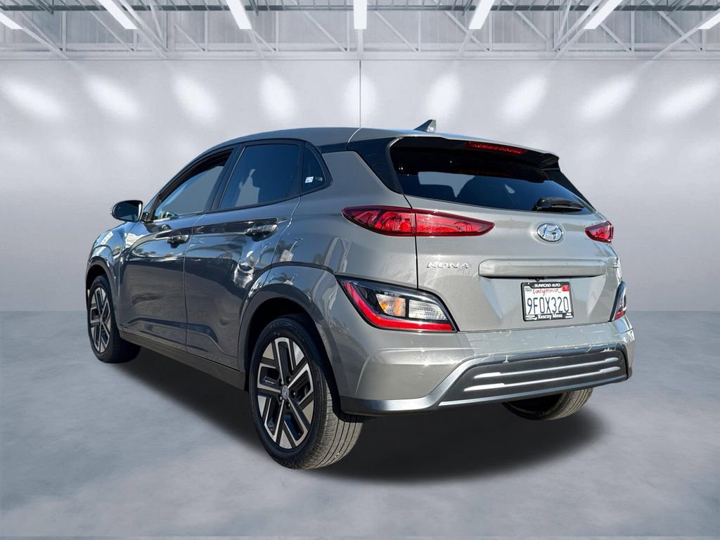 Used 2023 Hyundai Kona SE FWD image 4
