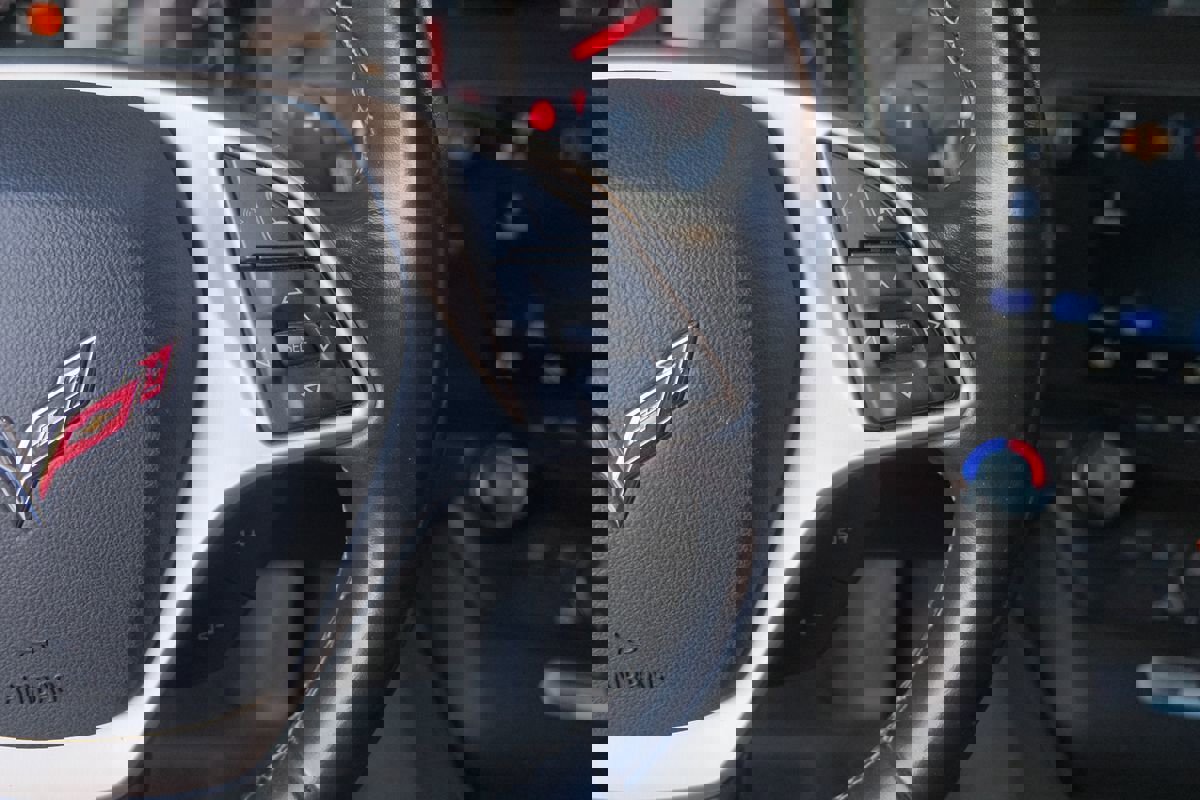 Used 2019 Chevrolet Corvette Grand Sport w/ Carbon Flash Badge Package image 17