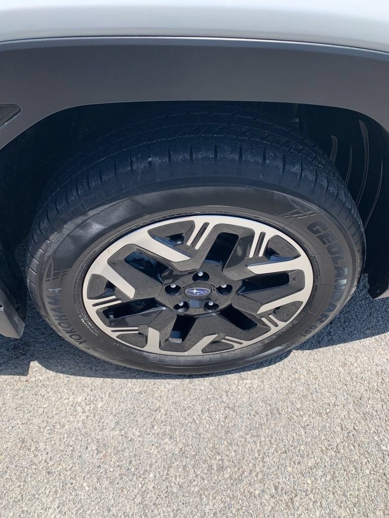 Certified 2025 Subaru Forester Premium AWD/4WD image 17