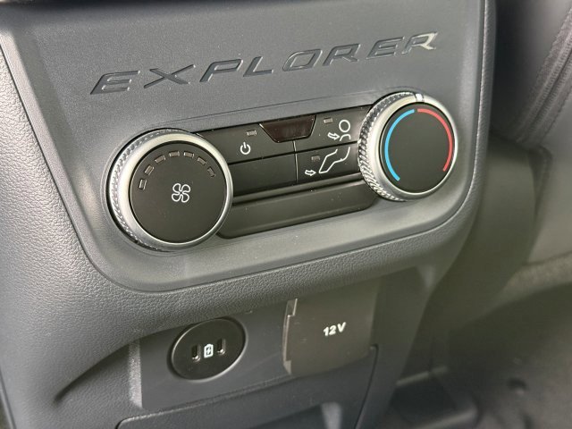 New 2026 Ford Explorer Active w/ Active Comfort Package AWD/4WD image 17