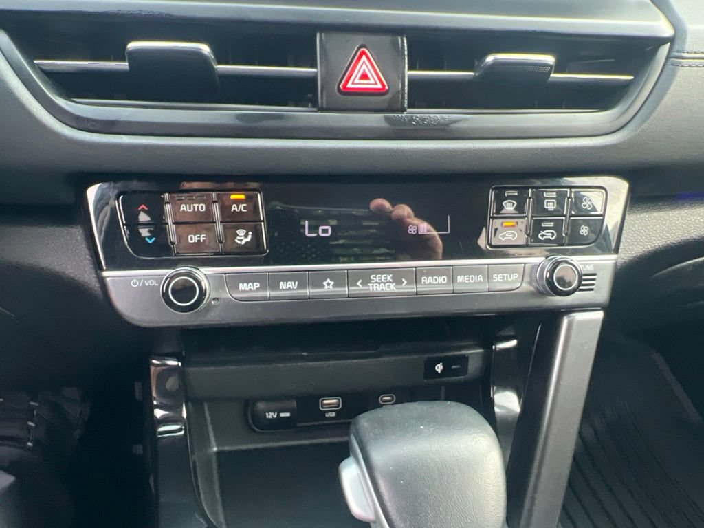 Certified 2024 Kia Seltos SX w/ SX Sunroof Package AWD/4WD image 60