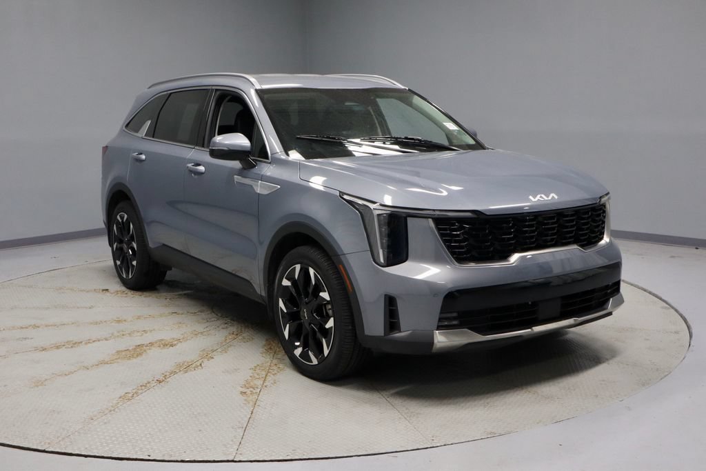 Used 2025 Kia Sorento EX FWD image 1