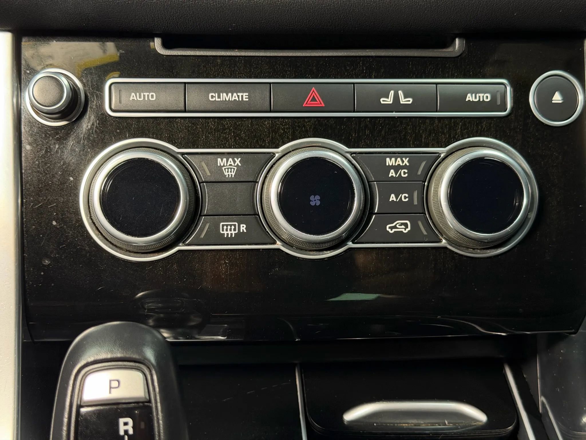 Used 2016 Land Rover Range Rover Sport Supercharged image 33