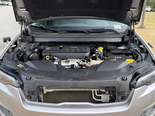 Used 2019 Jeep Cherokee Latitude Plus image 30