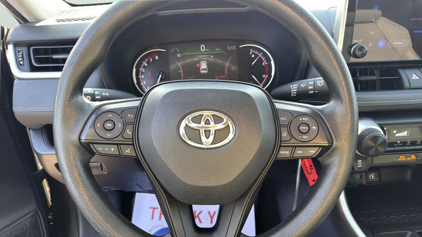 Used 2024 Toyota RAV4 LE FWD image 15