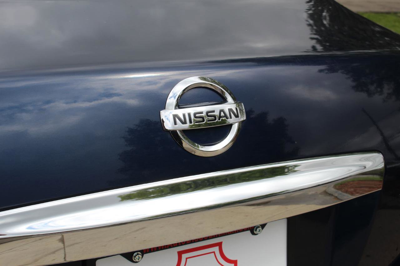 Used 2011 Nissan Altima 3.5 SR FWD image 36
