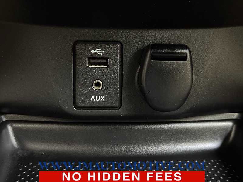 Used 2015 Nissan Rogue SL w/ SL Premium Package image 37