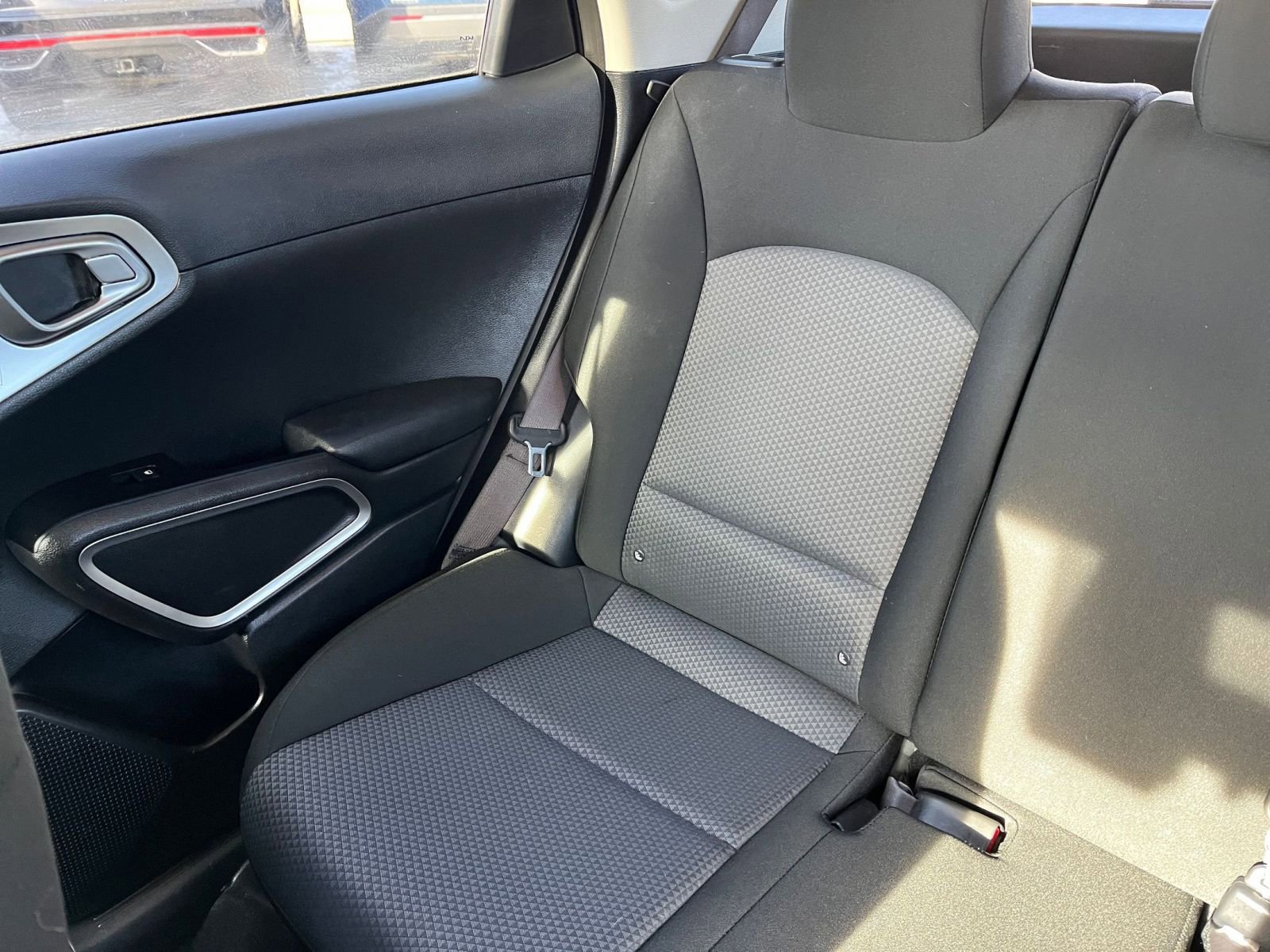 Used 2025 Kia Soul LX w/ LX Technology Package image 36