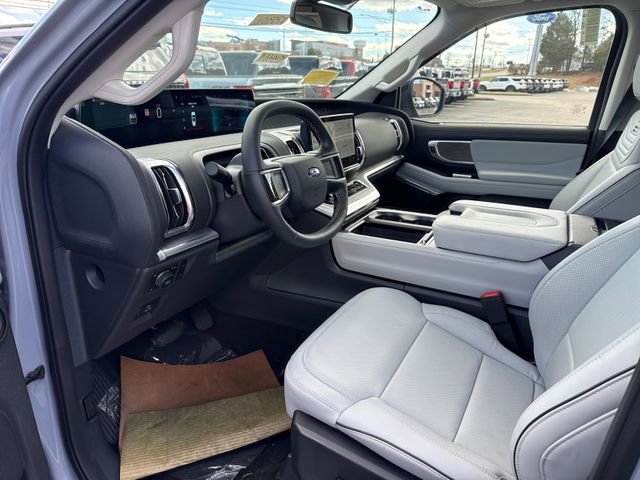 New 2026 Ford Expedition Platinum w/ Platinum Ultimate Package image 9