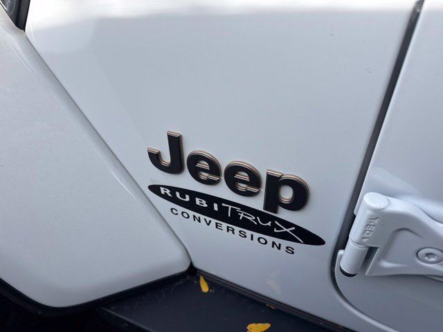 Used 2023 Jeep Wrangler Unlimited Rubicon 392 w/ Trailer Tow Package AWD/4WD image 13
