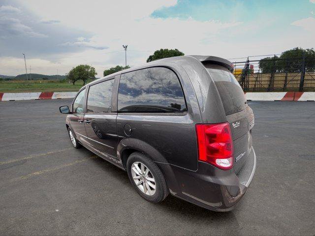 Used 2016 Dodge Grand Caravan SXT FWD image 4