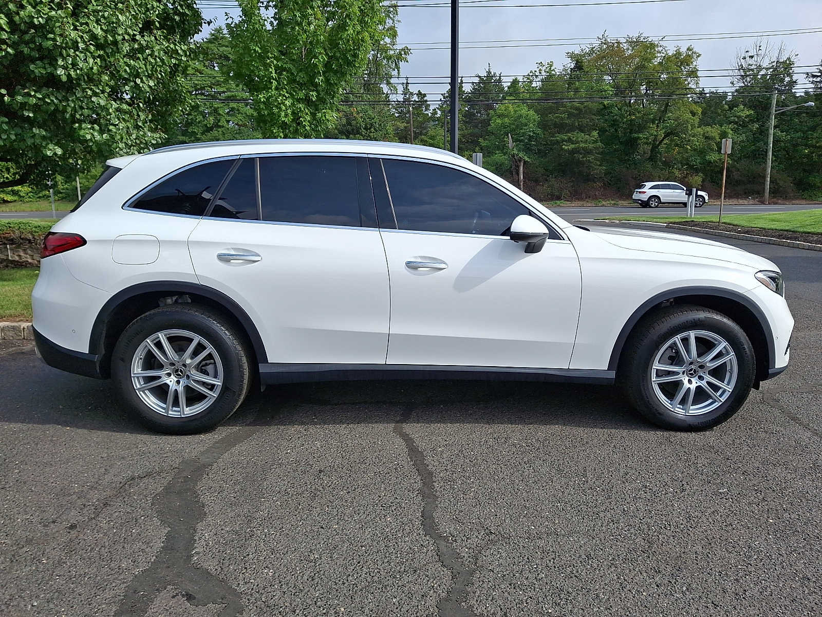 Used 2023 Mercedes-Benz GLC 300 4MATIC image 6