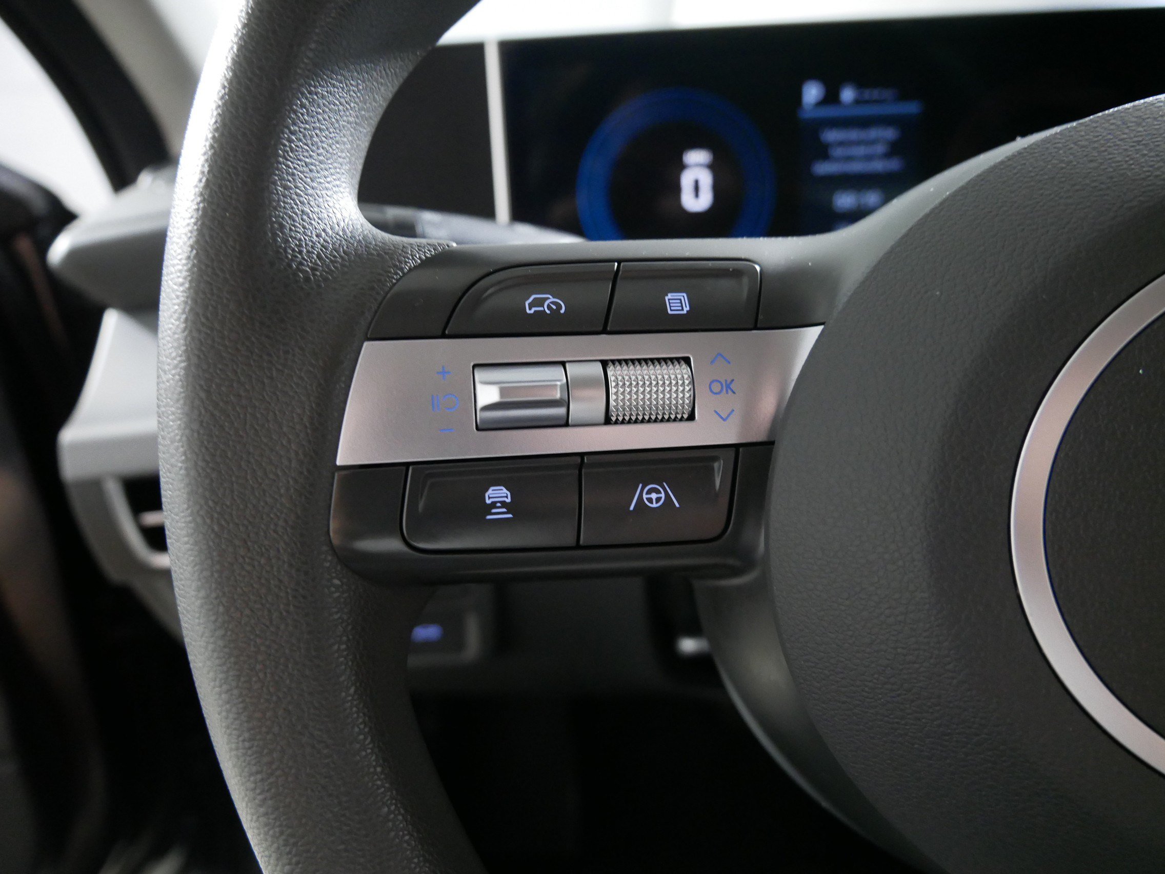 Used 2025 Hyundai Sonata SEL FWD image 27