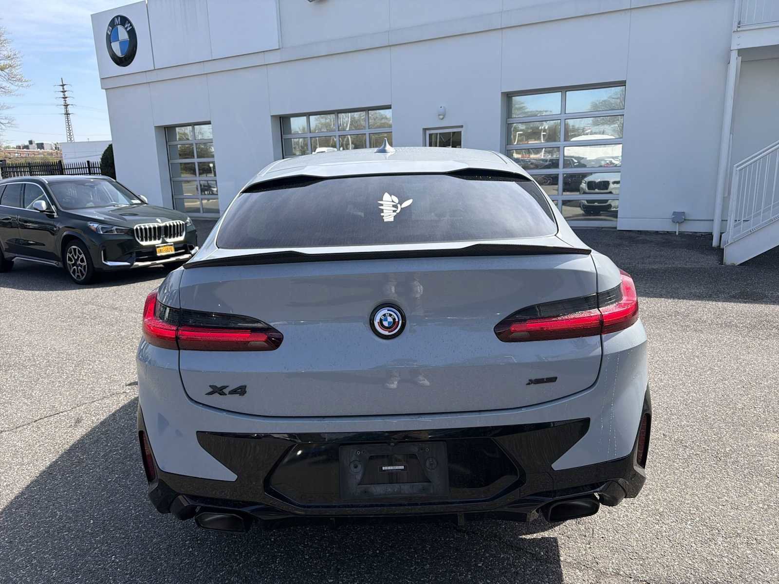 Certified 2023 BMW X4 xDrive30i w/ M Sport Package AWD/4WD image 2