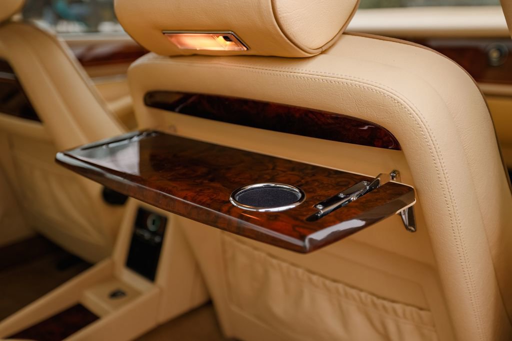 Used 1992 Jaguar XJ Vanden Plas image 9