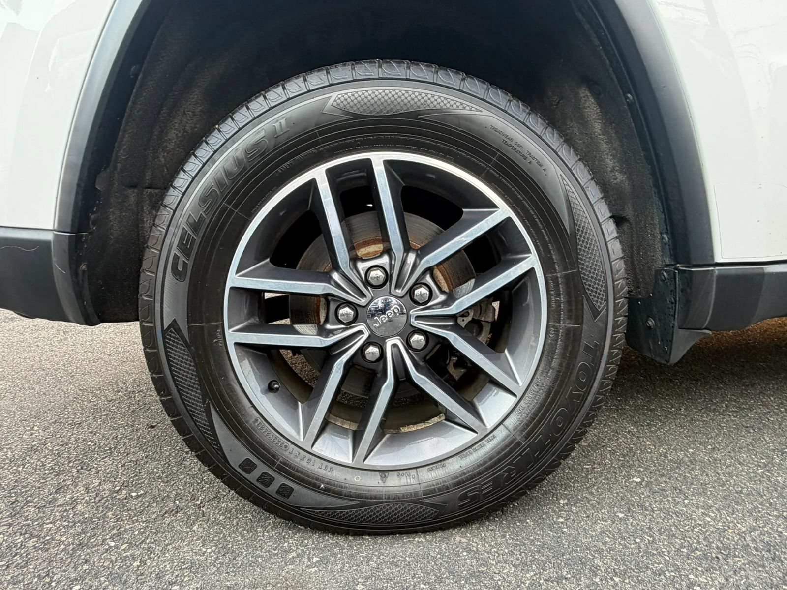 Used 2018 Jeep Grand Cherokee Limited w/ Luxury Group II AWD/4WD image 29