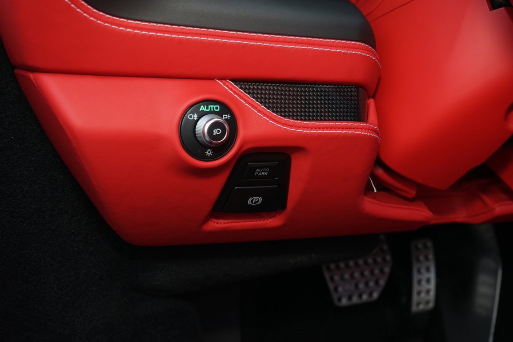 Used 2023 Ferrari F8 Tributo image 25