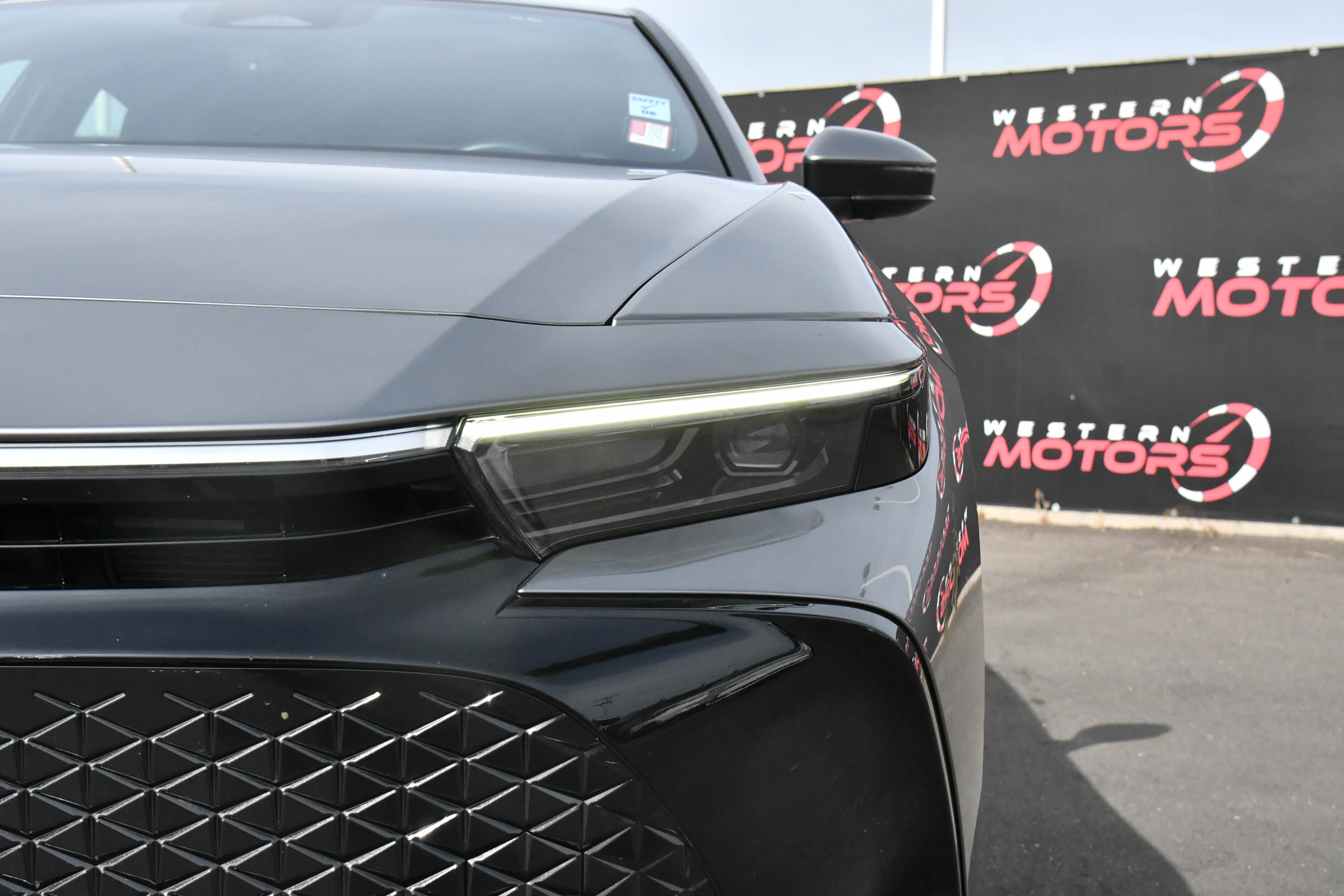 Used 2025 Toyota Crown image 11