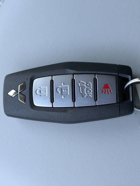 New 2026 Mitsubishi Outlander SE FWD image 35