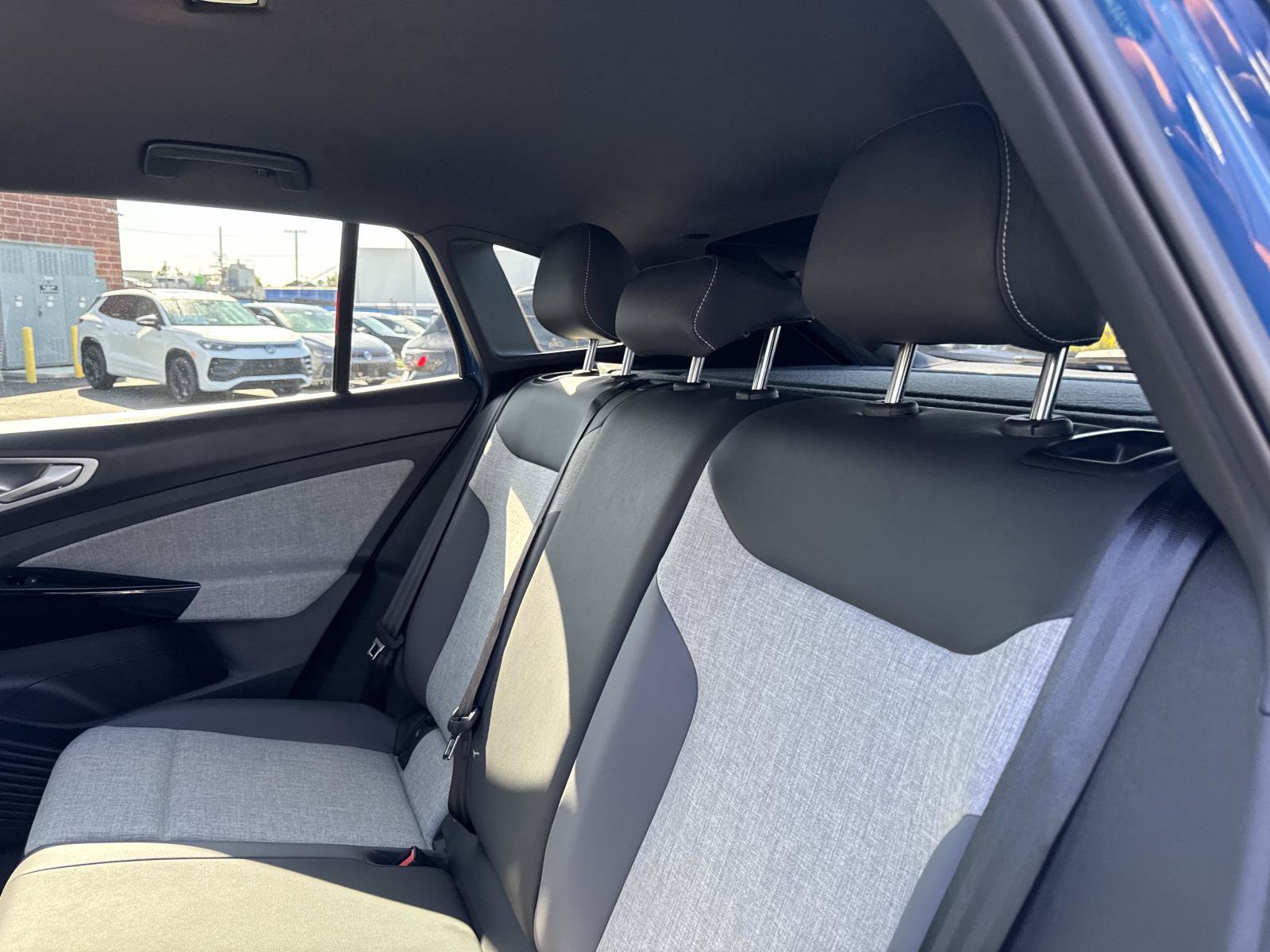 New 2026 Volkswagen ID.4 Pro RWD image 12