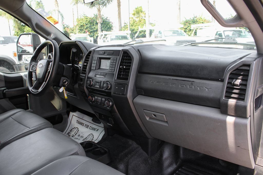 Used 2018 Ford F250 XL w/ Power Equipment Group RWD image 31