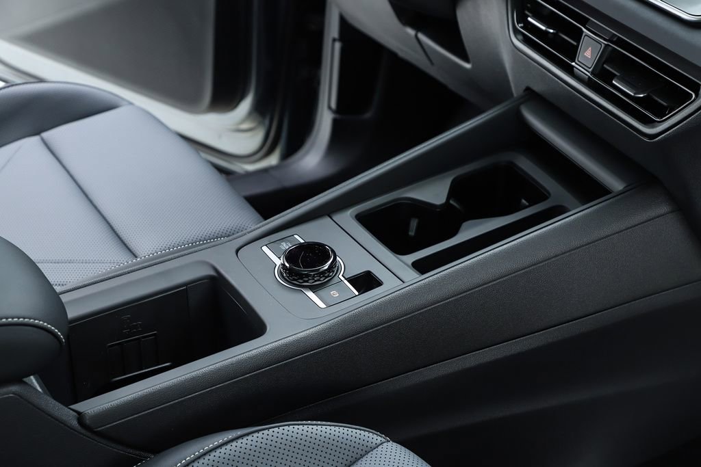 New 2026 Volkswagen Tiguan SE image 73