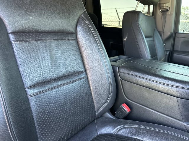 Used 2023 GMC Sierra 2500 Denali w/ Denali Ultimate Package AWD/4WD image 5