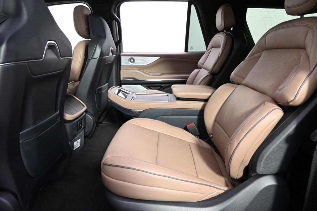 New 2026 Lincoln Navigator L Black Label image 22