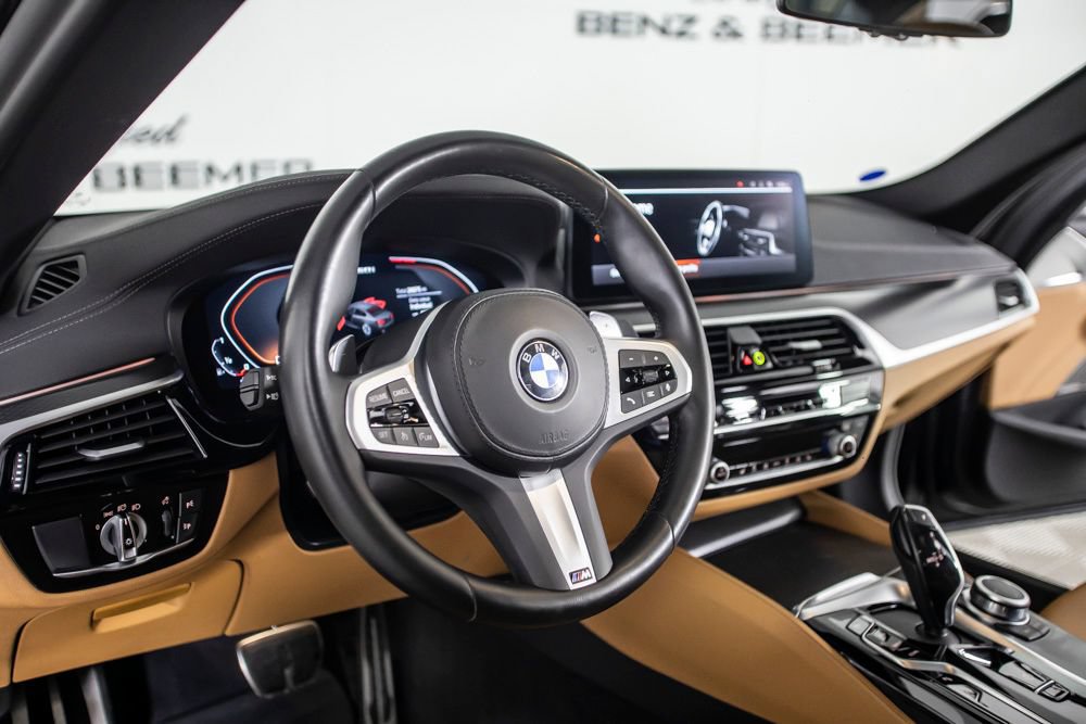 Used 2022 BMW M550i xDrive w/ Premium Package AWD/4WD image 19