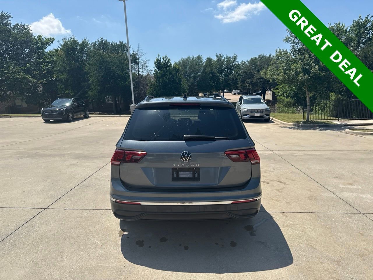 Used 2022 Volkswagen Tiguan S FWD image 5