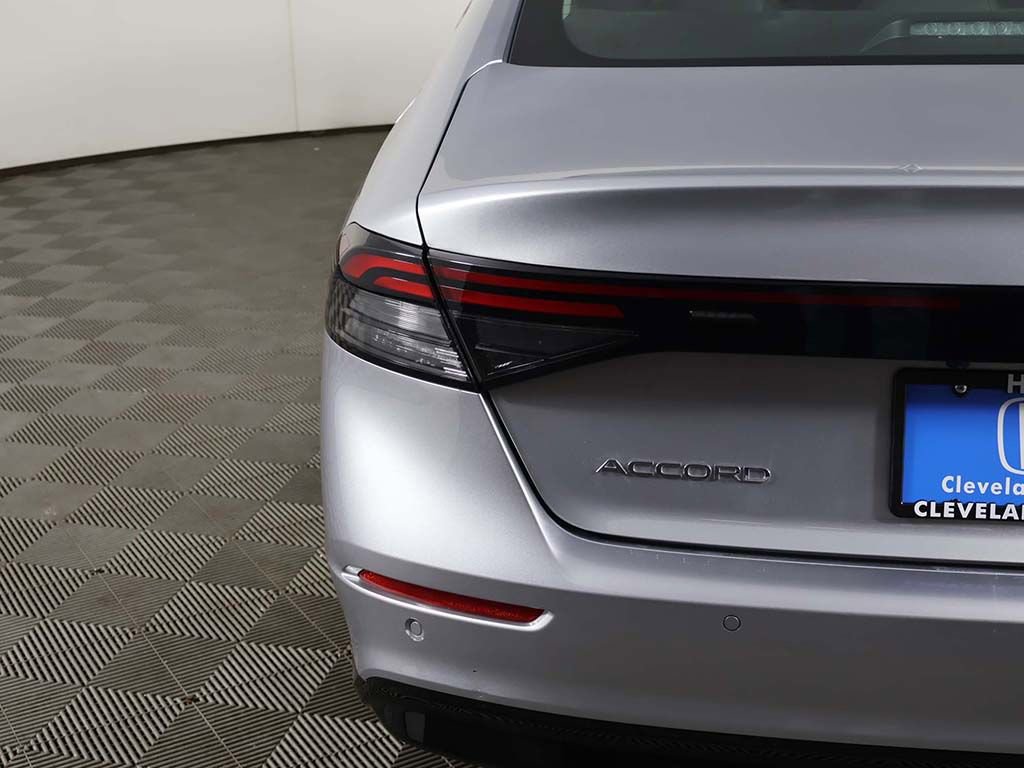 Used 2024 Honda Accord Touring image 10