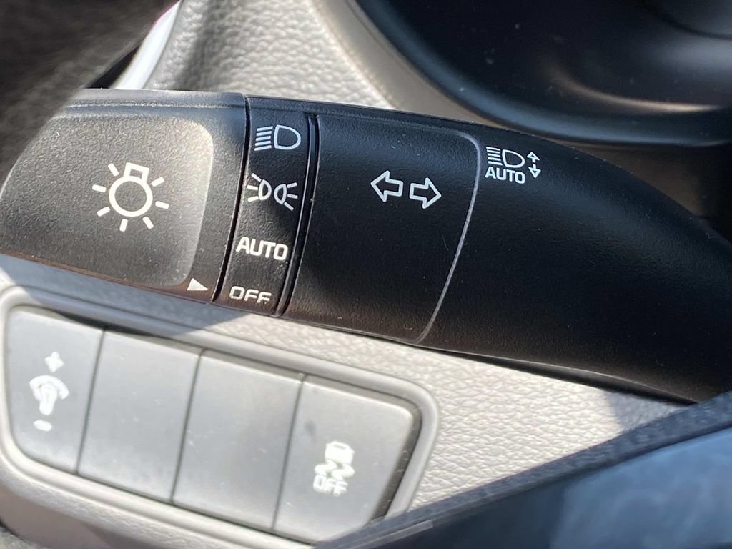 Used 2023 Kia Forte LXS FWD image 17