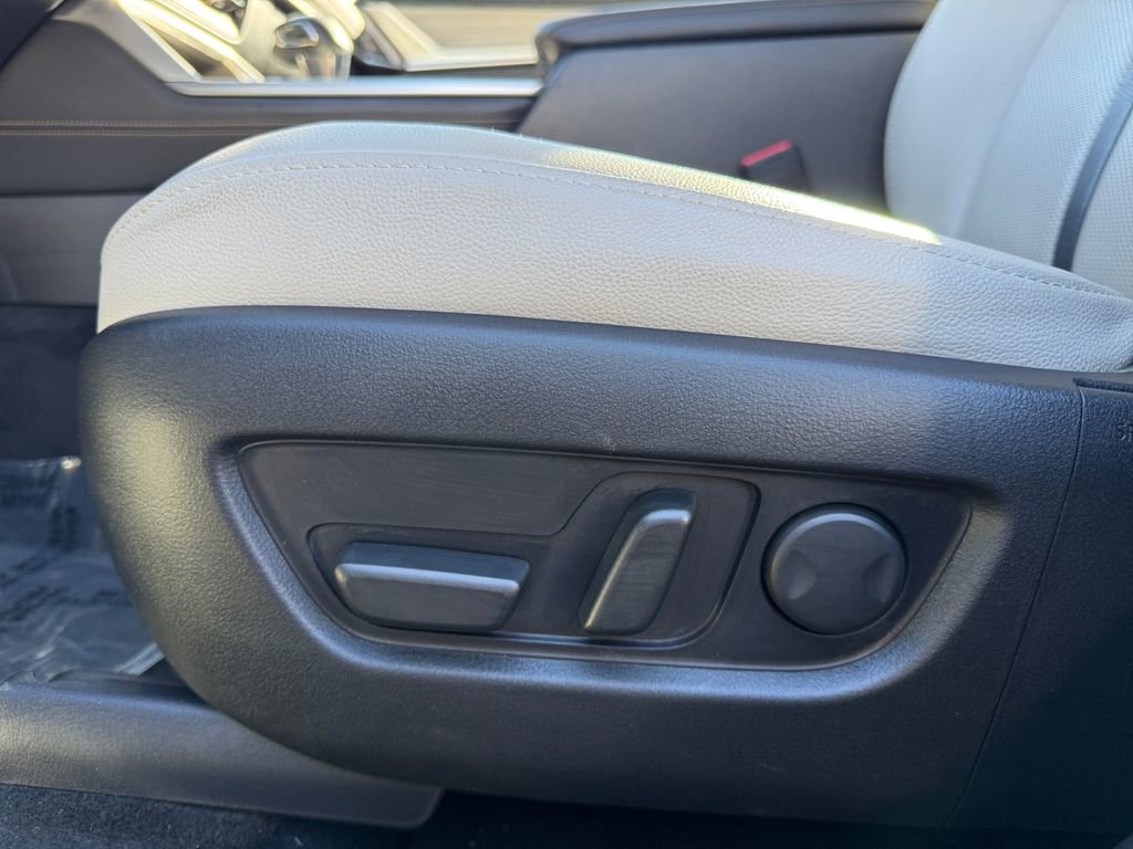 Used 2024 MAZDA CX-90 Plug-In Hybrid w/ Preferred image 10