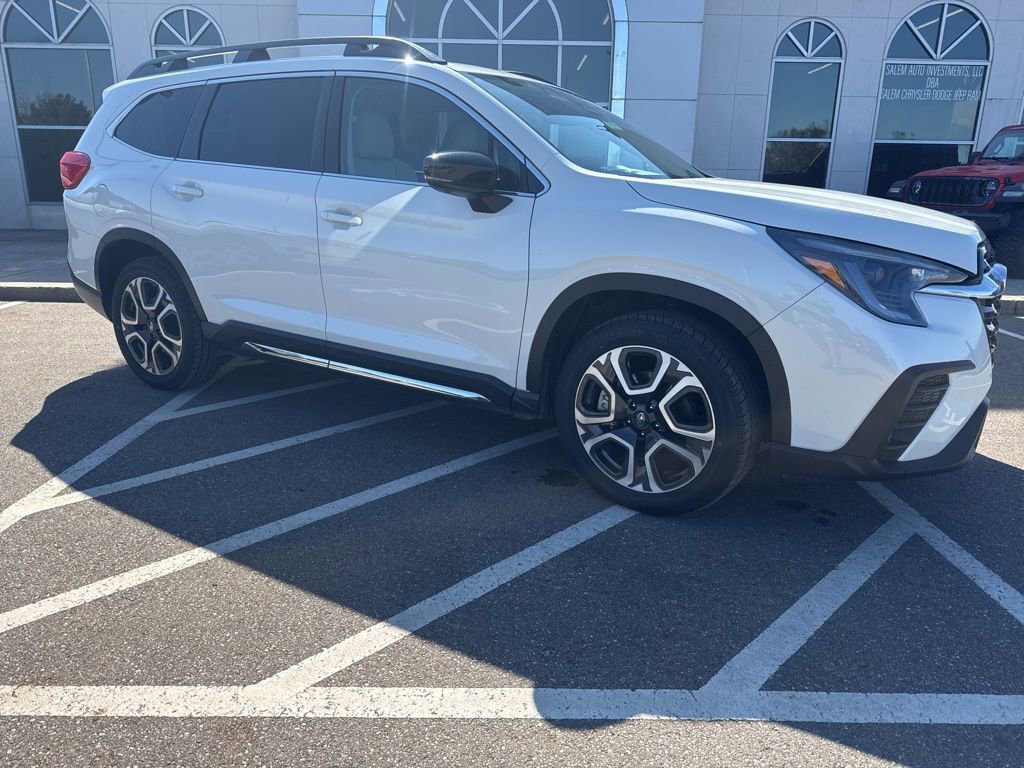 Used 2024 Subaru Ascent Limited w/ Technology Package AWD/4WD image 2