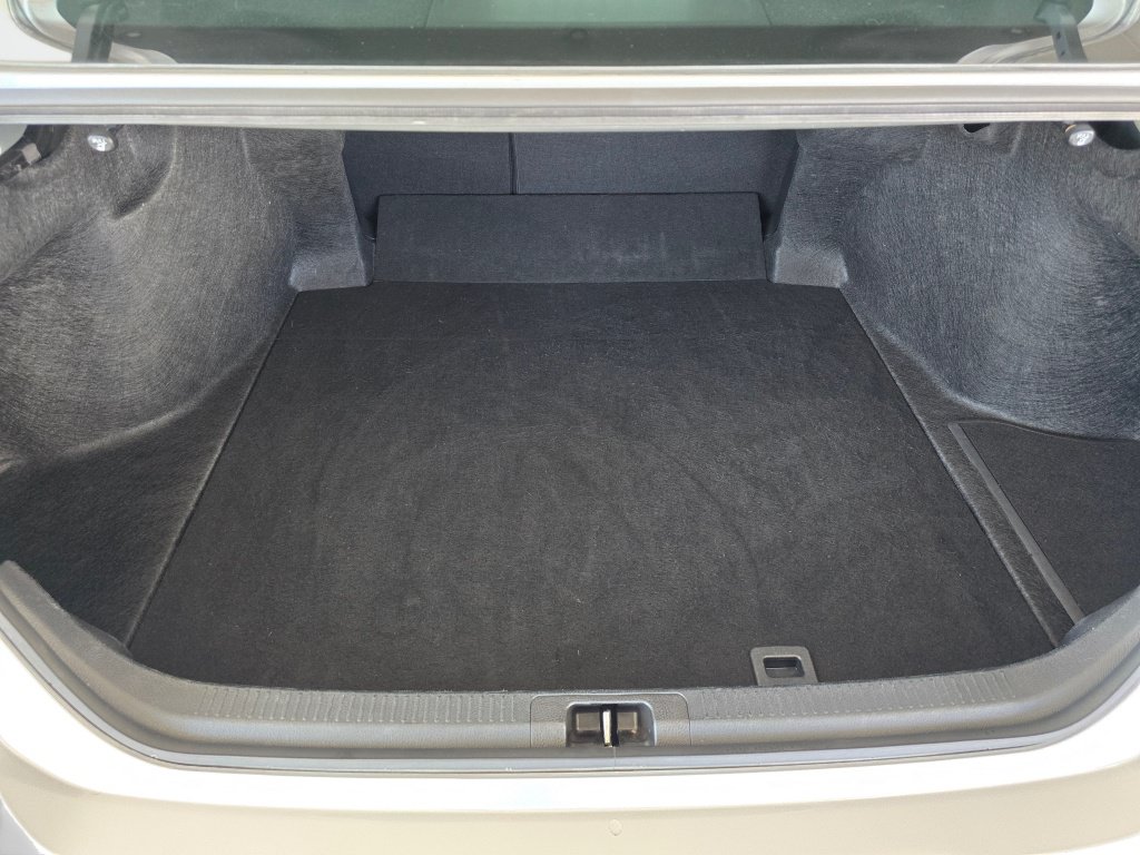Used 2025 Toyota Camry LE FWD image 16
