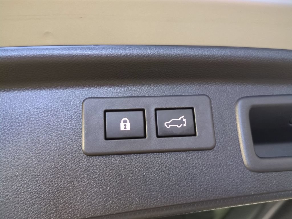 Used 2022 Subaru Forester Limited AWD/4WD image 15