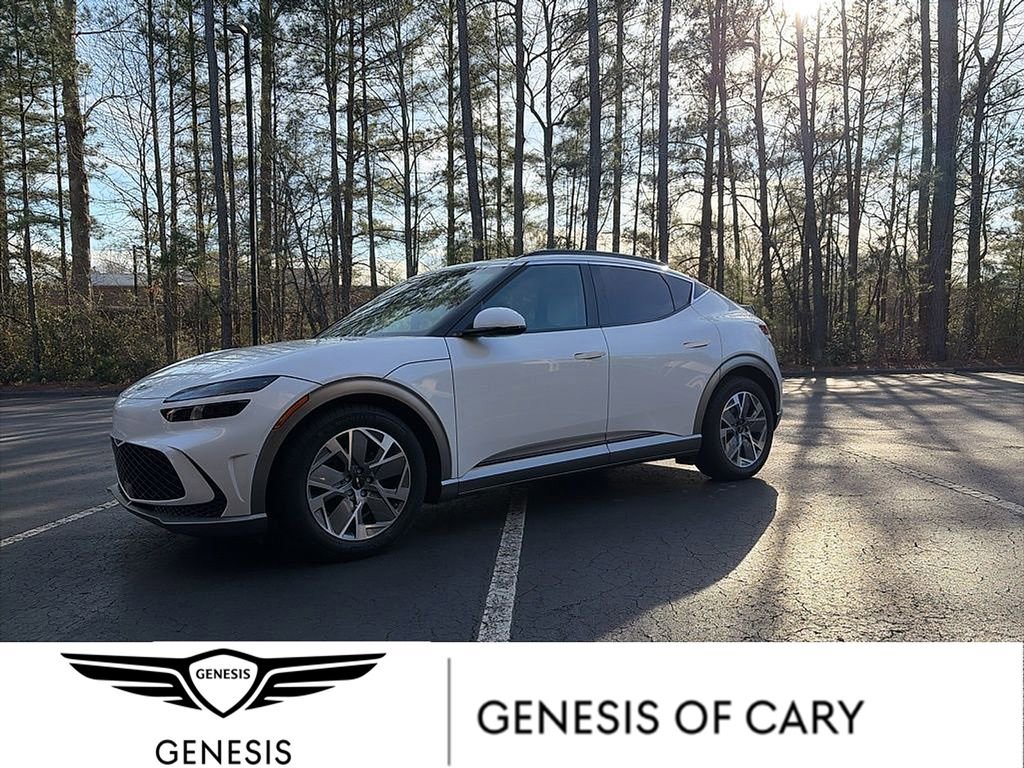 Used 2025 Genesis GV60 RWD image 1