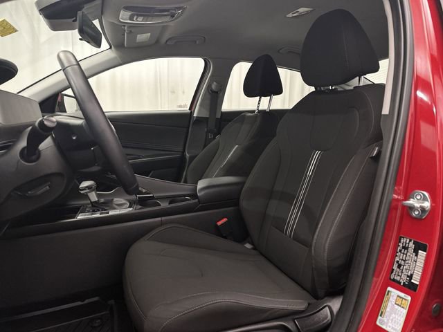 Used 2023 Hyundai Elantra SEL w/ Convenience Package FWD image 17