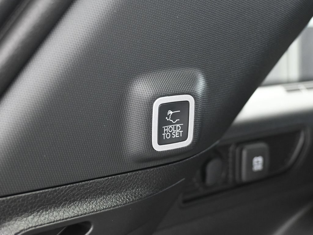 New 2026 Jeep Grand Cherokee Altitude RWD image 32
