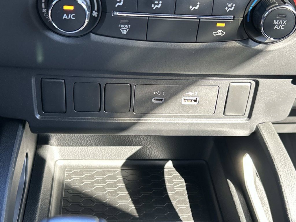 Used 2024 Nissan Frontier SV RWD image 37
