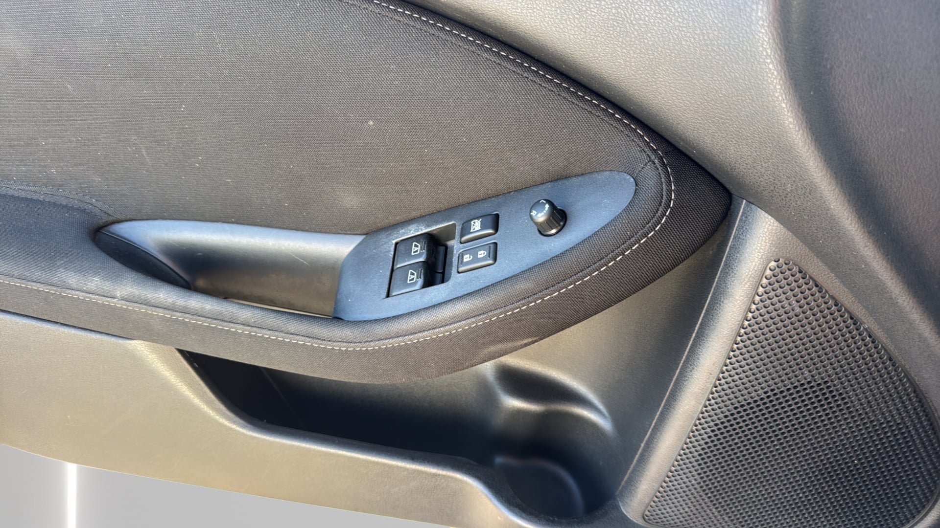 Used 2013 Nissan 370Z Coupe RWD image 19