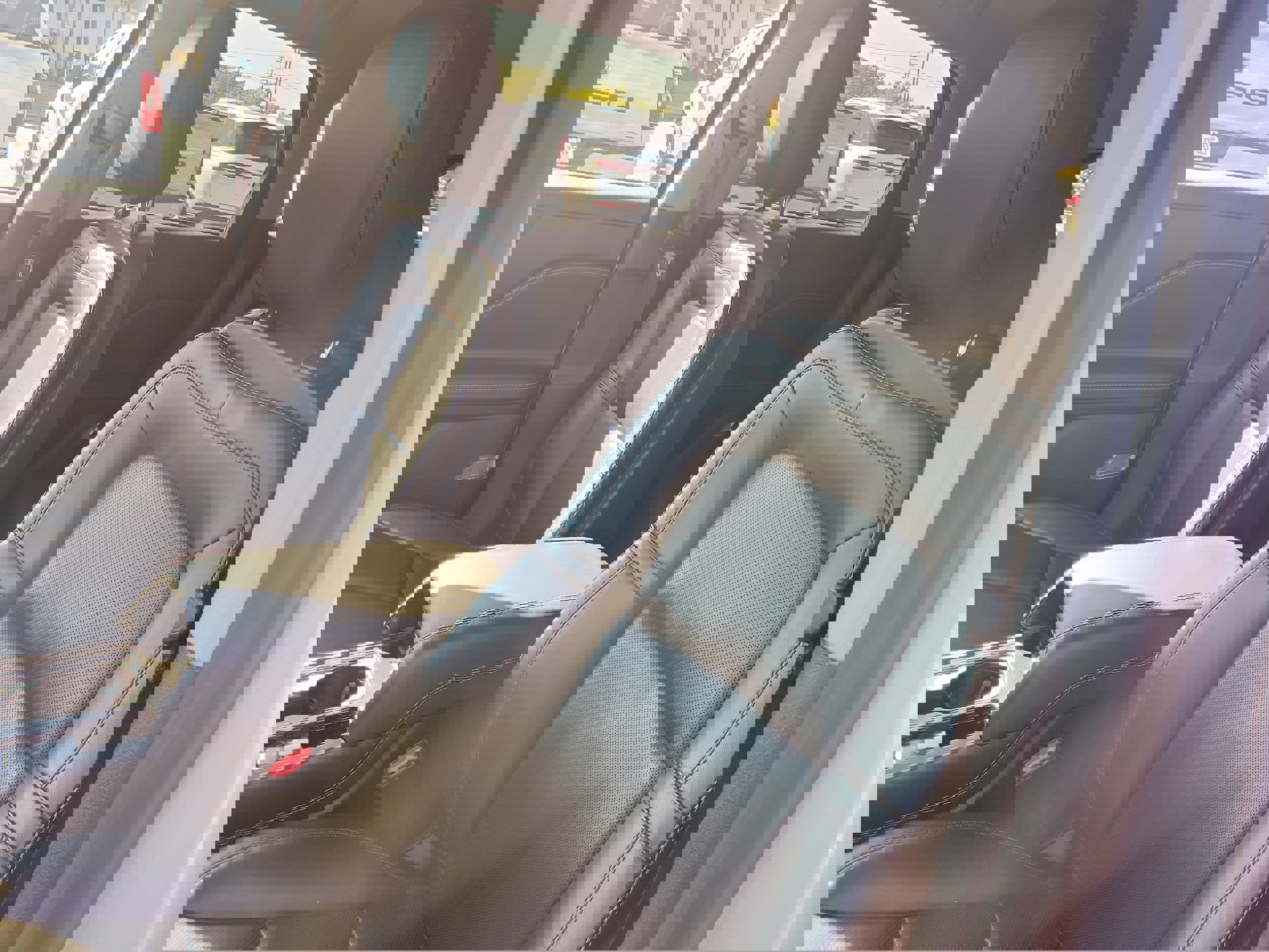 Used 2022 Lincoln Corsair AWD w/ Equipment Group 101A image 18