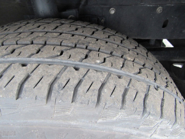 Used 2023 Ford Transit 250 Medium Roof RWD image 12